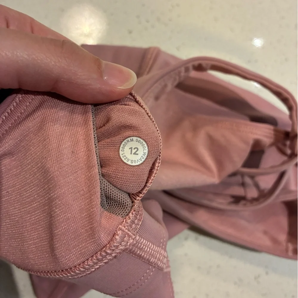 Lululemon Energy Bra *Long Line in Peach Pink Size 12